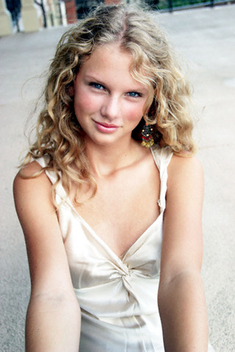 Taylor Swift at age 14 (2003)