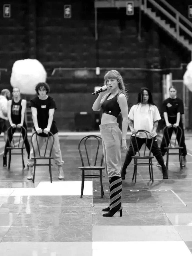 Taylor Swift in rehearsals for "The Eras Tour" (TAS Rights Management, 2023)