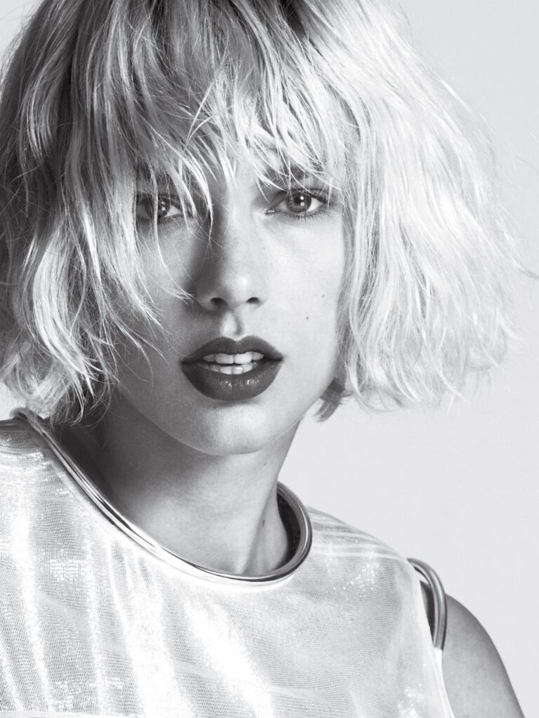 Taylor Swift for Vogue (Mert Alas and Marcus Piggot, 2016)